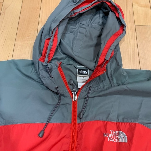 The North Face red rain jacket size large - Picture 1 of 7